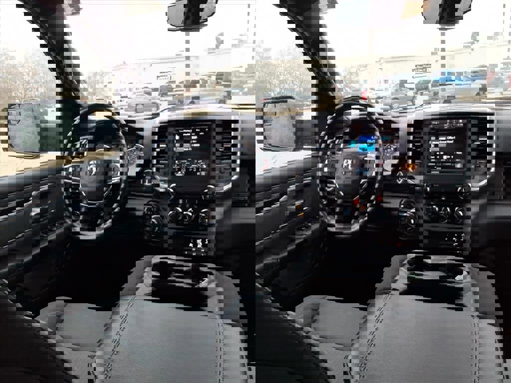 Used 2023 RAM 1500 Lone Star image 11