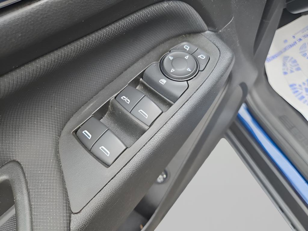 Used 2022 Chevrolet Equinox RS image 19