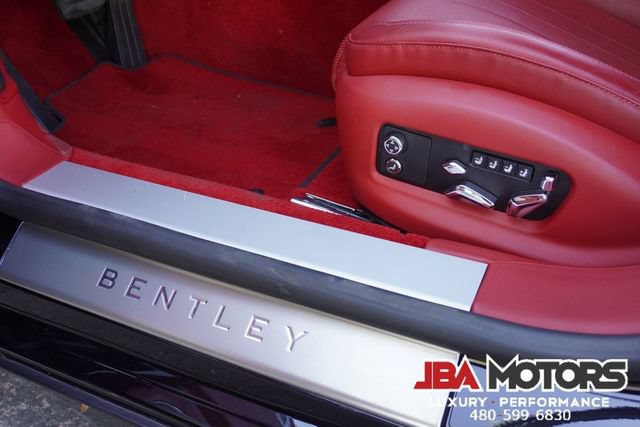 Used 2023 Bentley Flying Spur Plug-In Hybrid AWD/4WD image 24