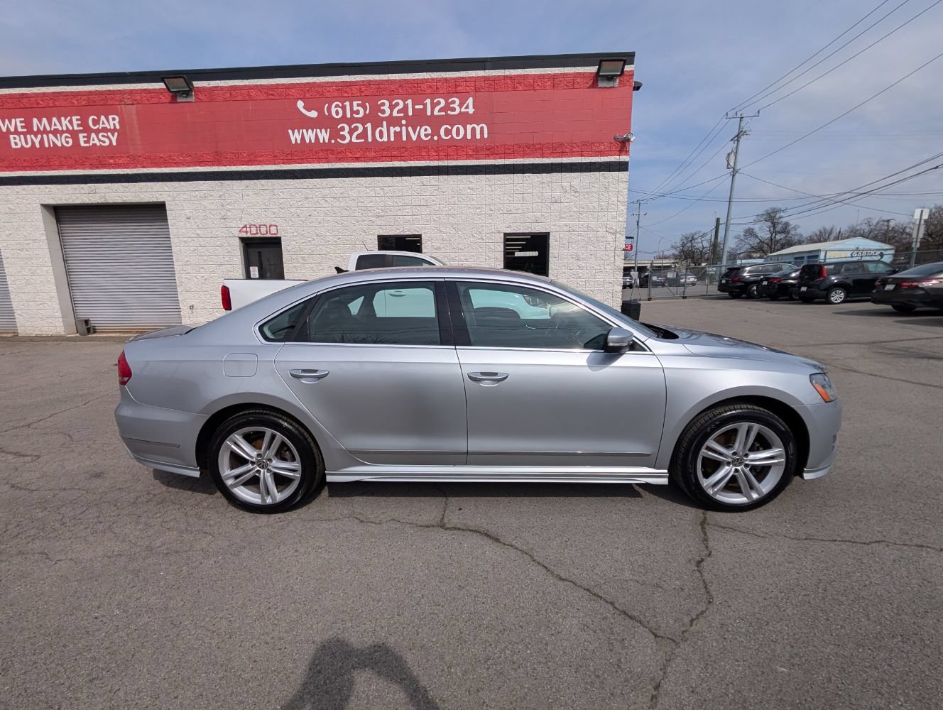 Used 2015 Volkswagen Passat 3.6 SEL Premium FWD image 5