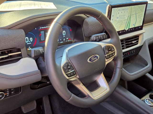 Used 2026 Ford Explorer Active w/ Active Comfort Package RWD image 25