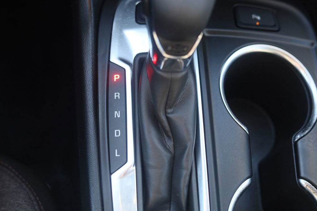 Used 2022 Chevrolet Equinox LT w/ Driver Convenience Package image 11