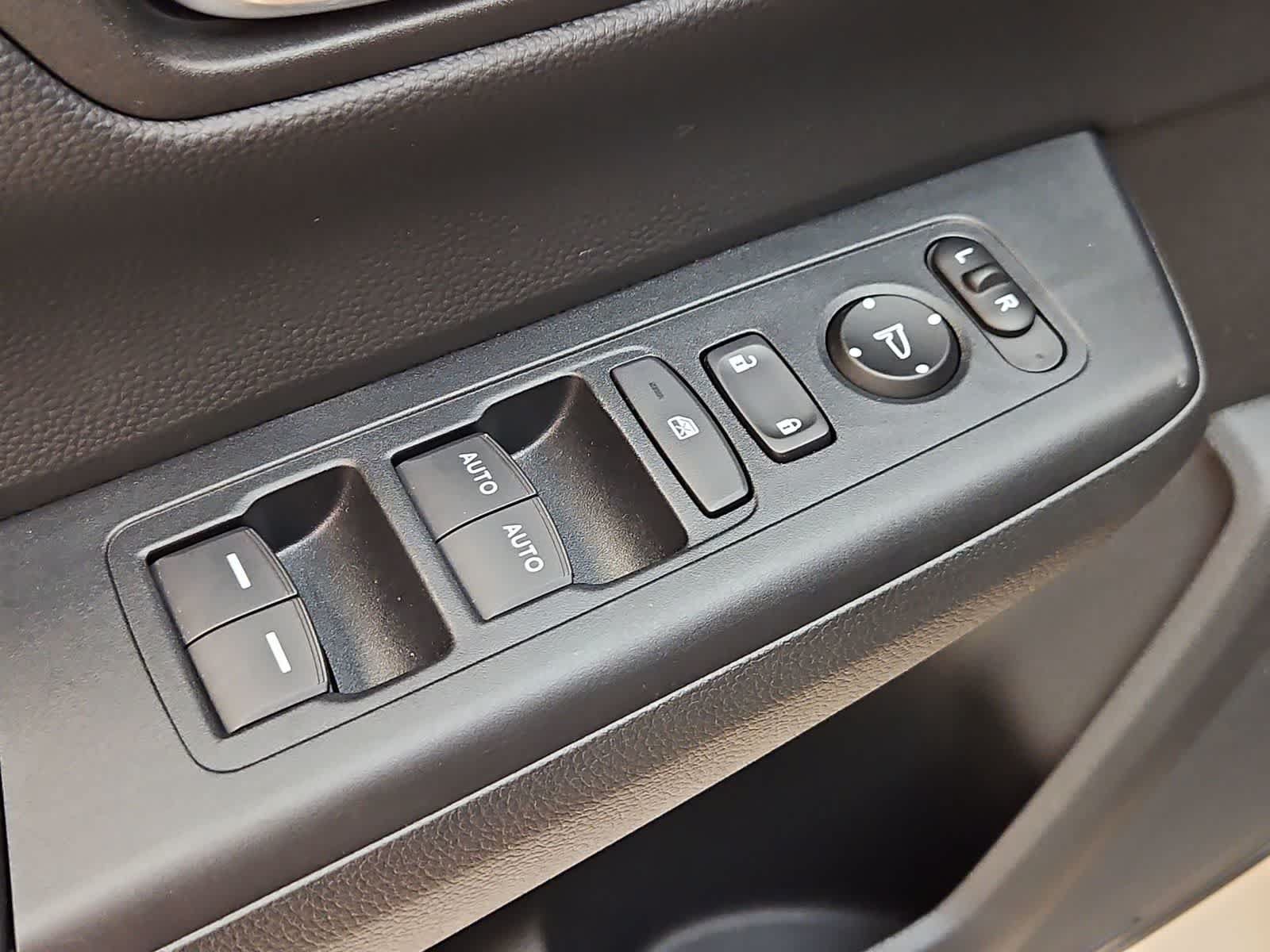 Certified 2023 Honda CR-V EX image 17