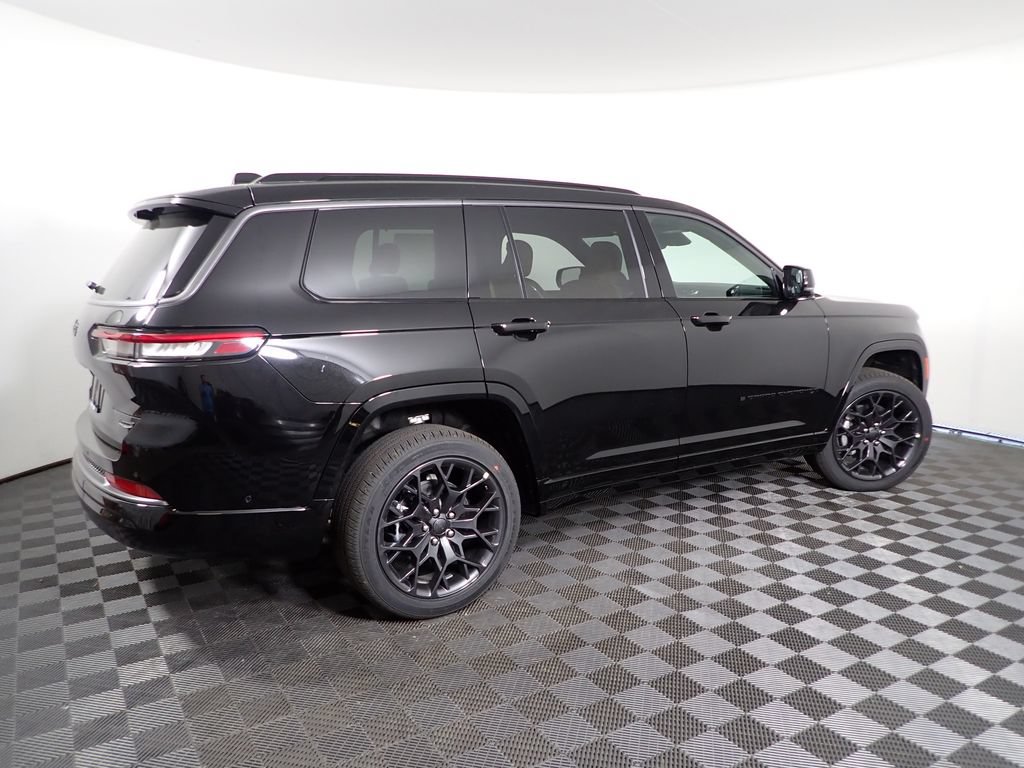 New 2026 Jeep Grand Cherokee L Summit w/ Obsidian Package AWD/4WD image 23