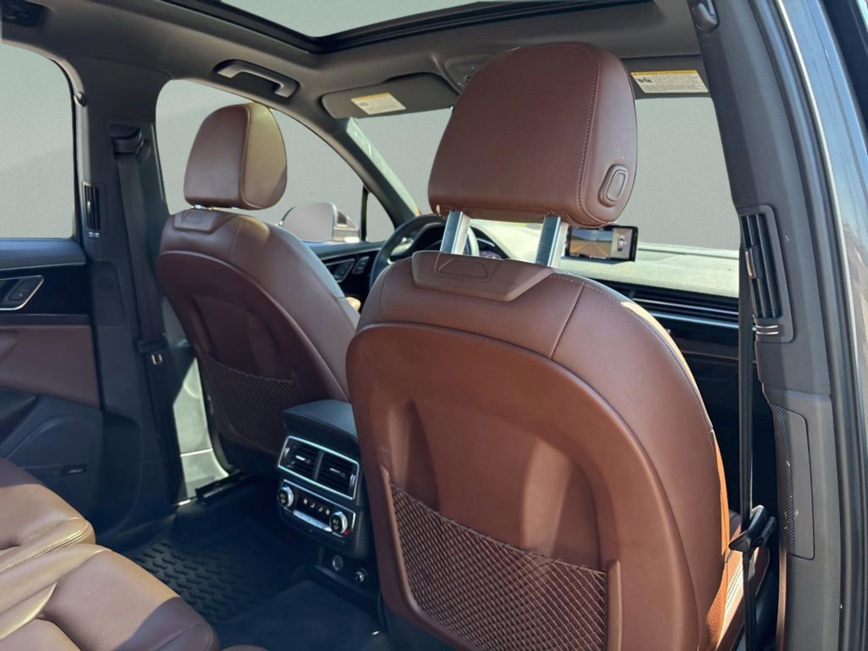 Used 2019 Audi Q7 3.0T Prestige w/ Prestige Package image 29