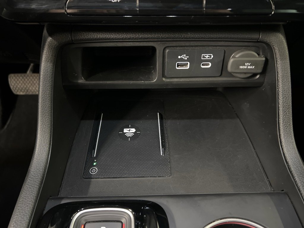 Used 2025 Honda Pilot Black Edition image 15