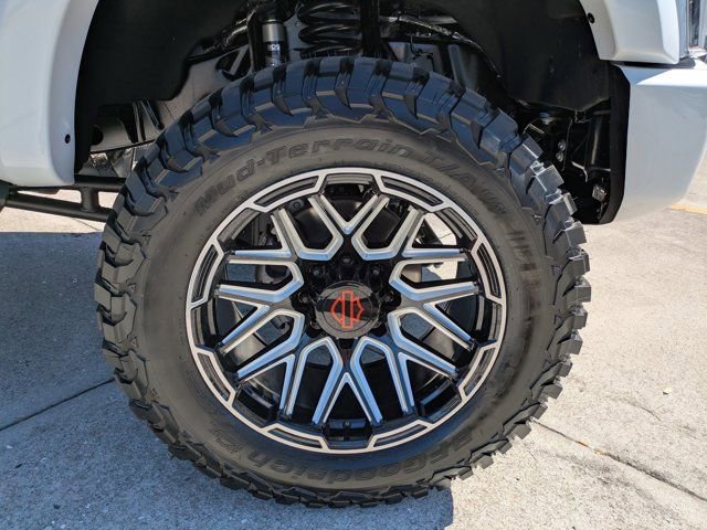 New 2026 Ford F250 Lariat w/ Black Appearance Package image 11