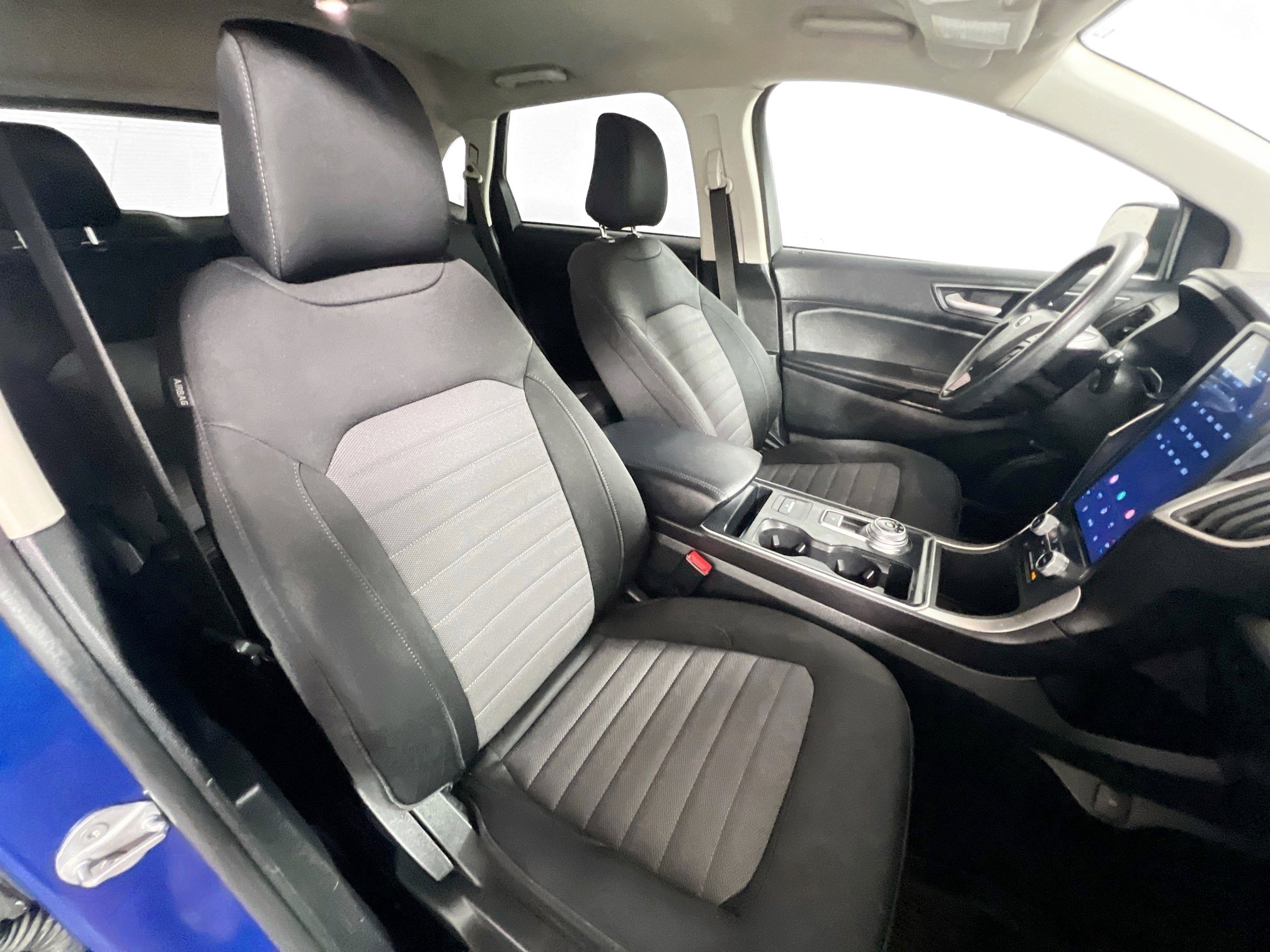 Used 2022 Ford Edge SE image 31