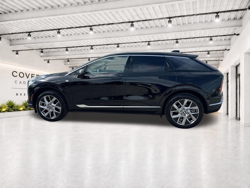 Used 2025 Cadillac Optiq Luxury 1 AWD/4WD image 6