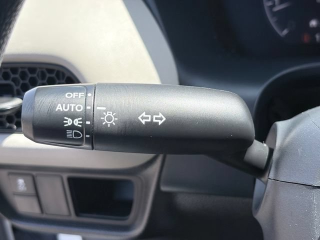 Used 2023 Honda HR-V LX image 14