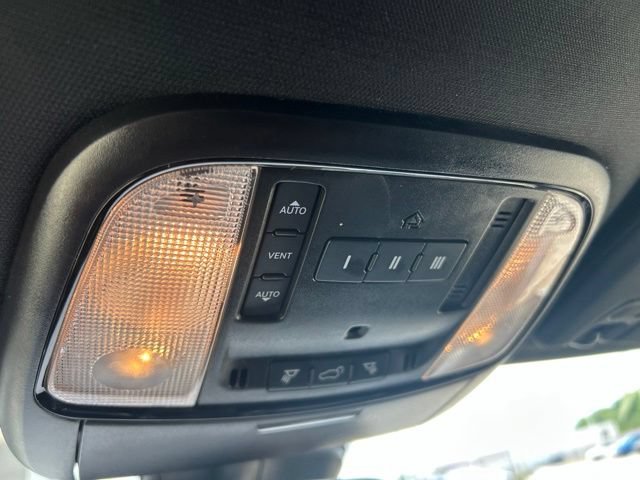 Used 2024 Dodge Durango GT RWD image 36