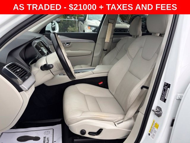 Used 2021 Volvo XC90 T5 Momentum w/ Protection Package Premier FWD image 14