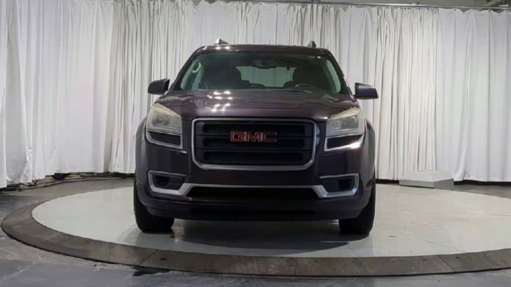 Used 2015 GMC Acadia SLE image 4