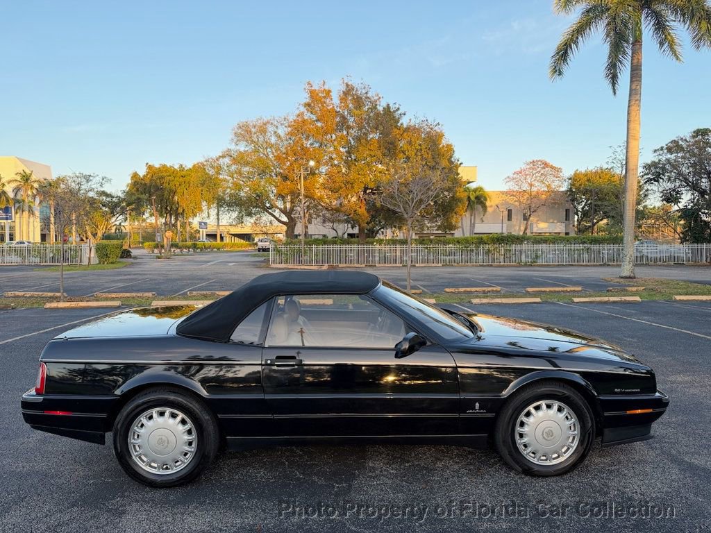 Used 1993 Cadillac Allante image 16