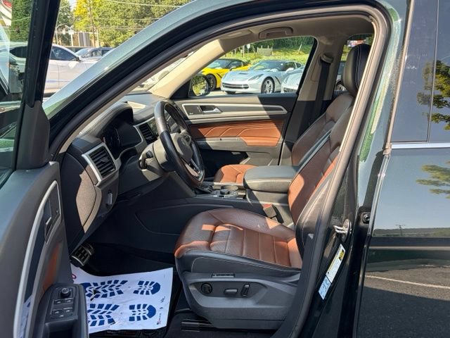 Used 2021 Volkswagen Atlas SEL Premium AWD/4WD image 10