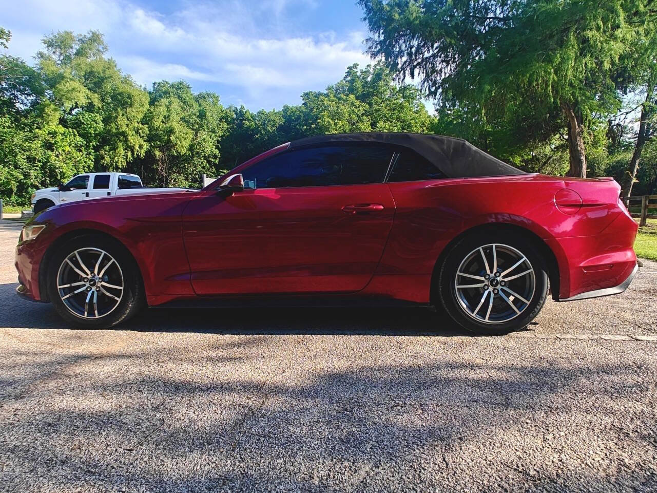 Used 2015 Ford Mustang Premium RWD image 9