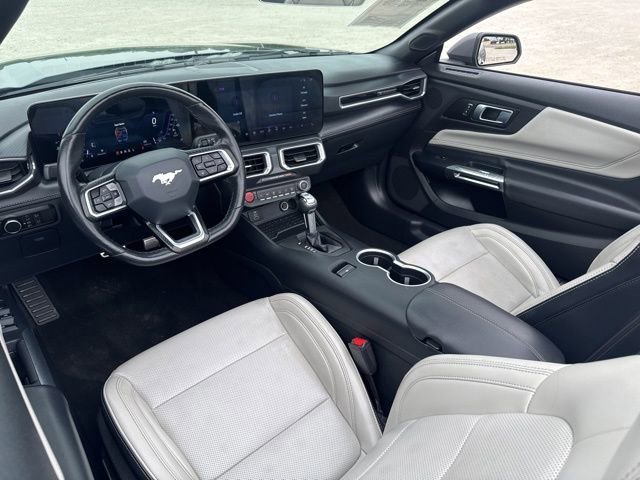 Used 2024 Ford Mustang Premium RWD image 9