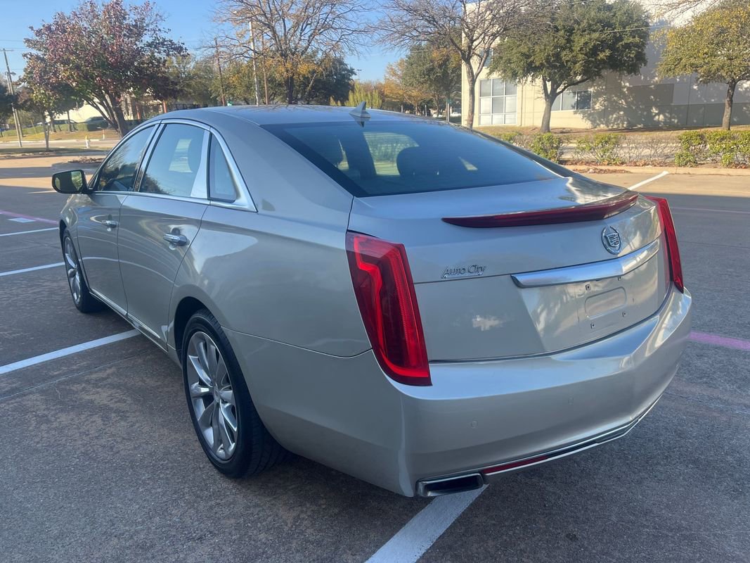 Used 2013 Cadillac XTS Luxury image 7