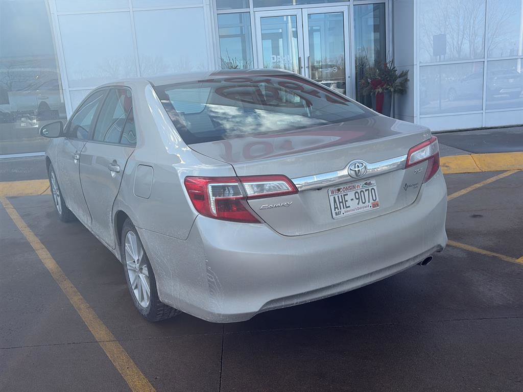 Used 2014 Toyota Camry XLE image 7