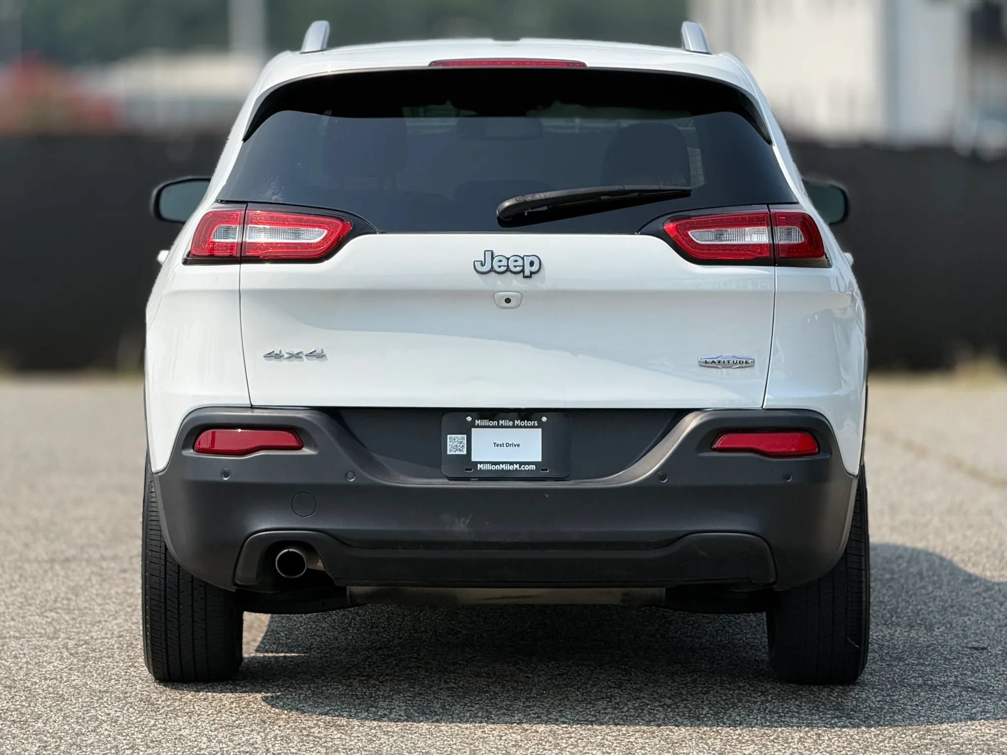 Used 2017 Jeep Cherokee Latitude w/ Safety/Convenience Group AWD/4WD image 4