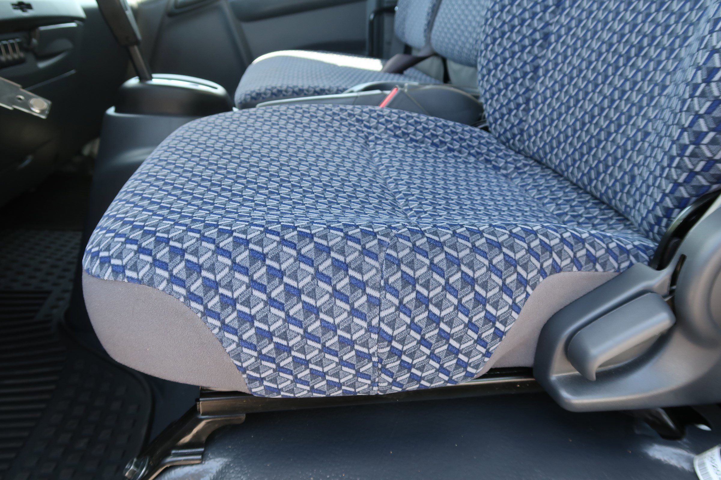 Used 2025 Chevrolet Low Cab Forward RWD image 19