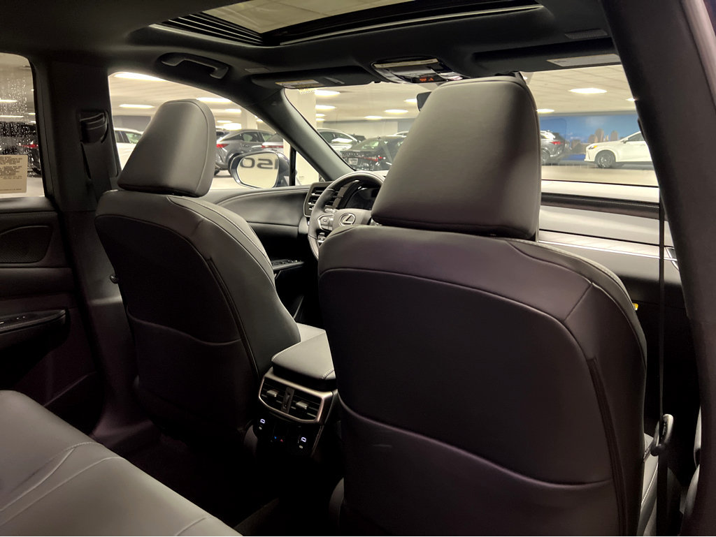 New 2026 Lexus RX 350h AWD/4WD image 22