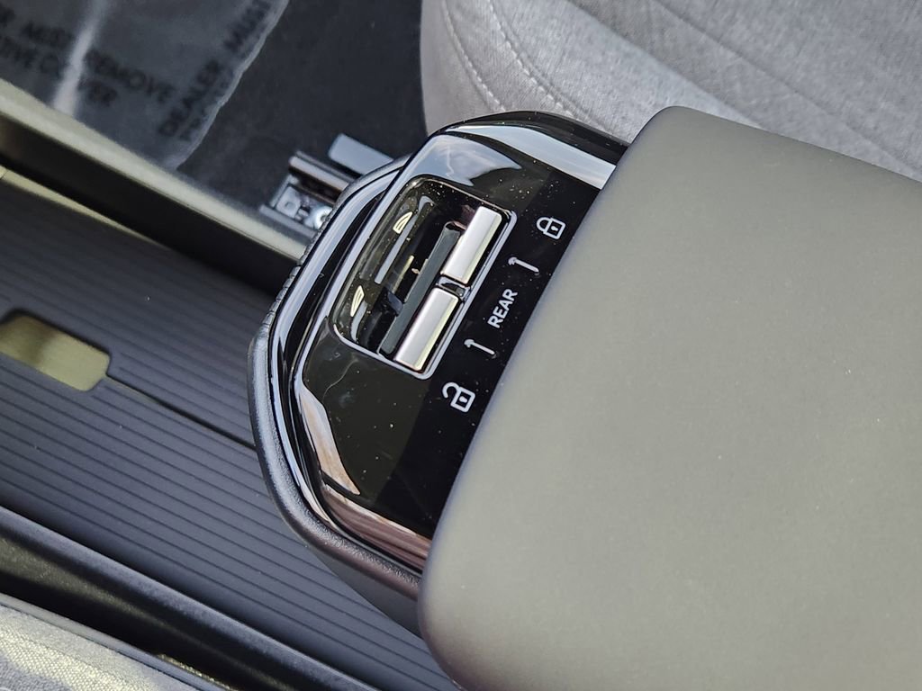 New 2026 Volvo EX30 Ultra w/ Climate Package image 10