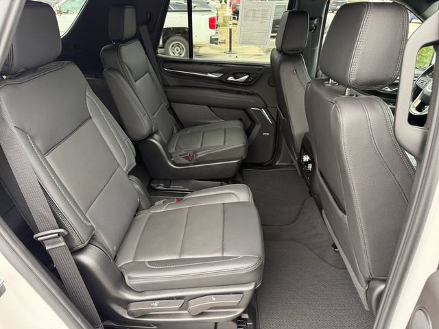 Used 2024 GMC Yukon Denali AWD/4WD image 16
