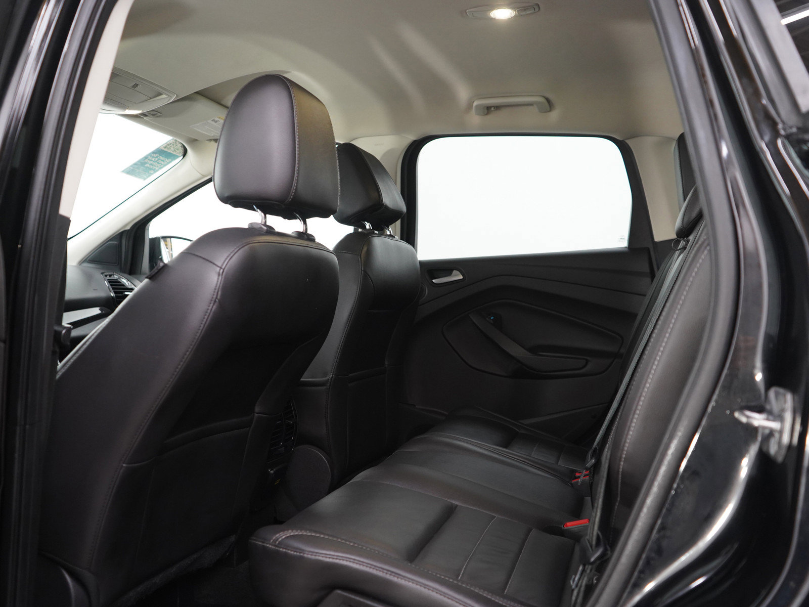 Used 2016 Ford Escape Titanium AWD/4WD image 18