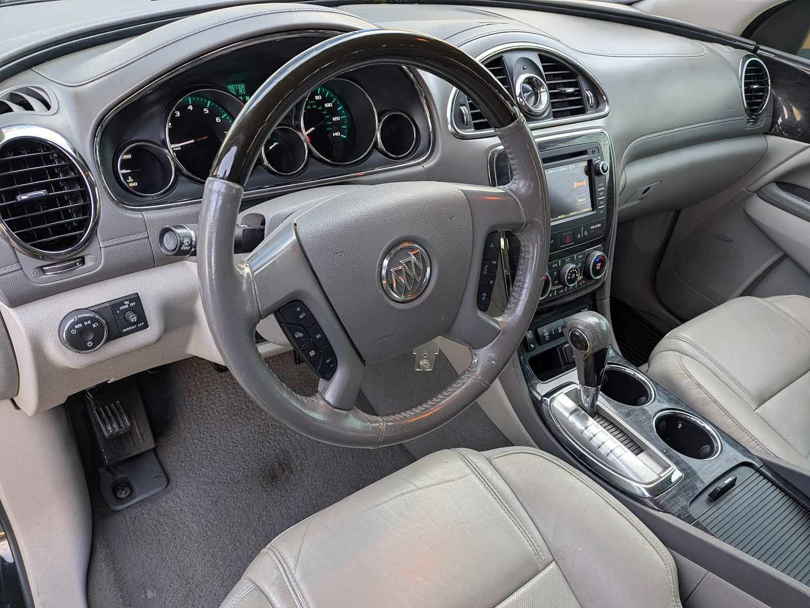 Used 2017 Buick Enclave Premium image 13