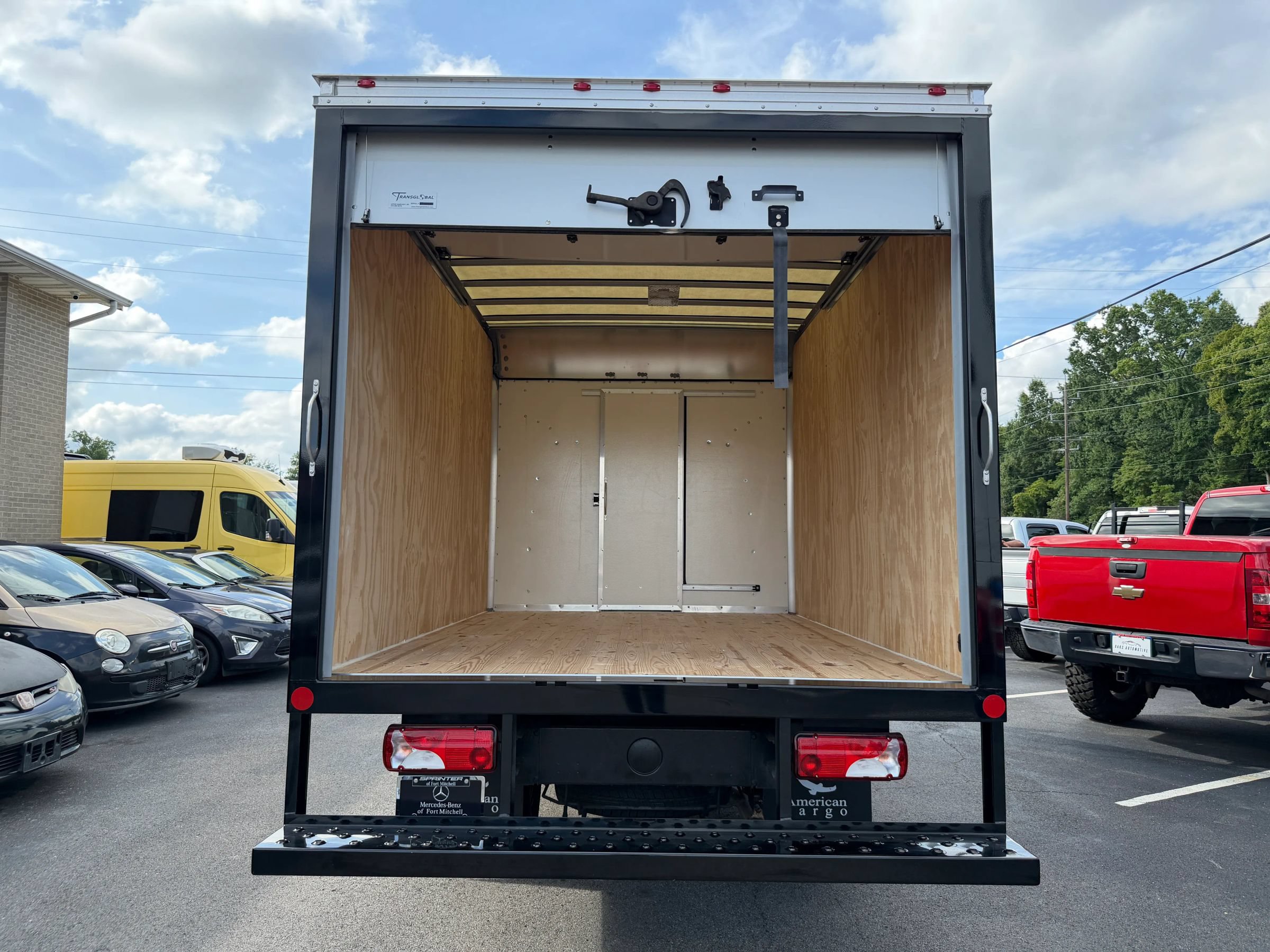 Used 2024 Mercedes-Benz Sprinter 3500 image 23