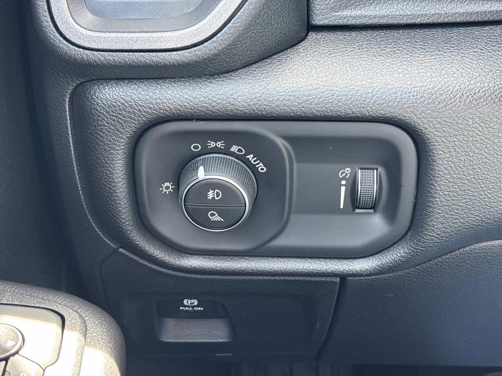 New 2026 RAM 1500 Classic Warlock image 23