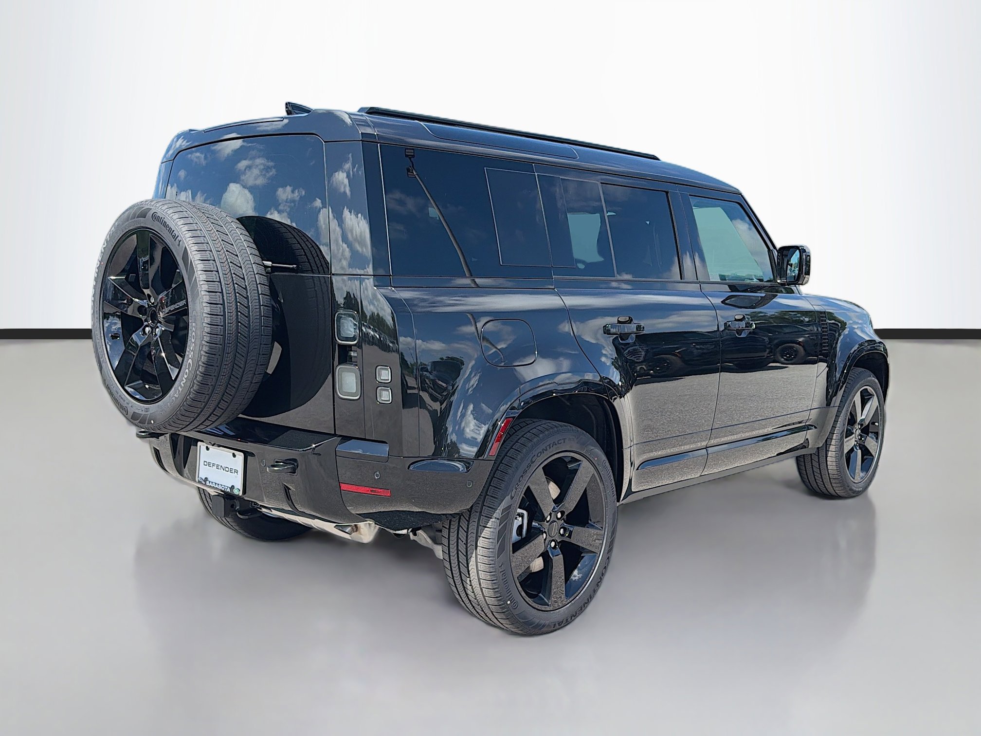New 2026 Land Rover Defender 110 X-Dynamic SE AWD/4WD image 5