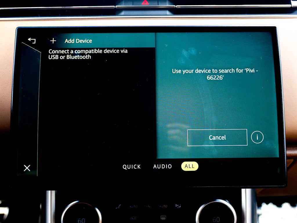 Used 2023 Land Rover Range Rover SE AWD/4WD image 32
