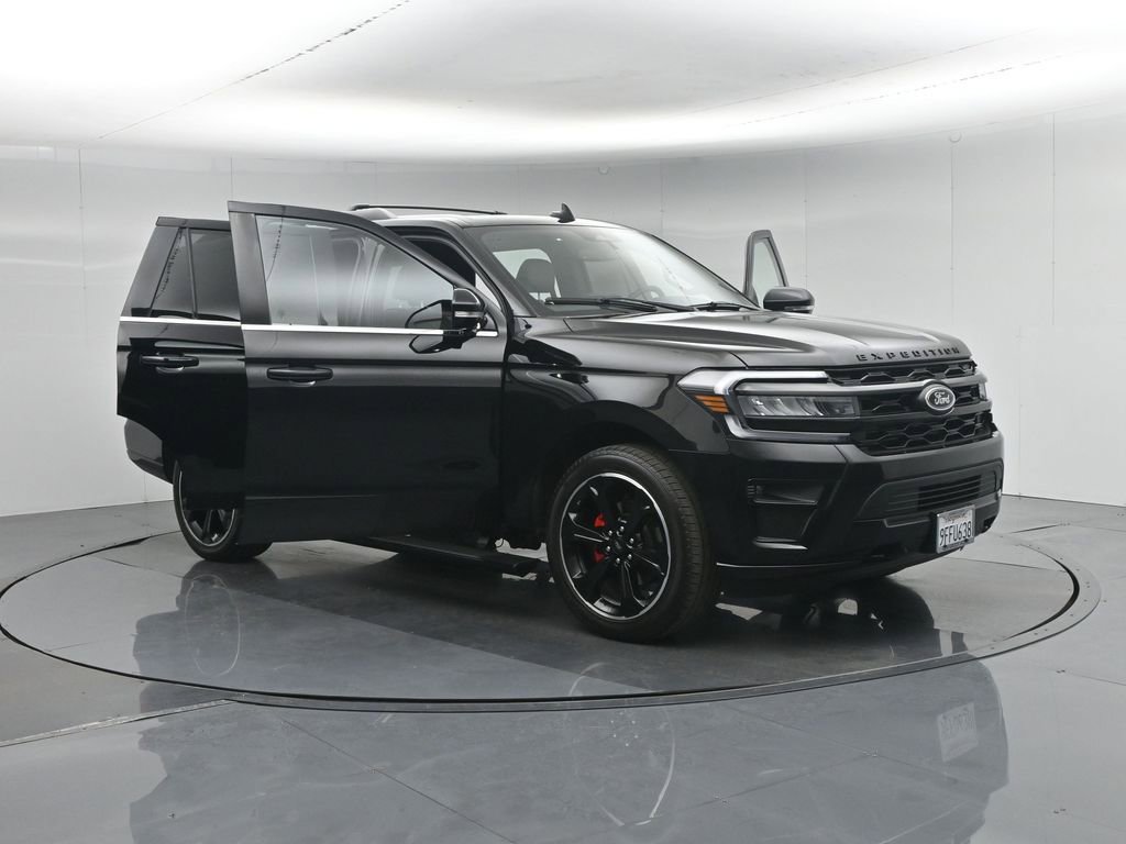 Certified 2023 Ford Expedition Limited image 33