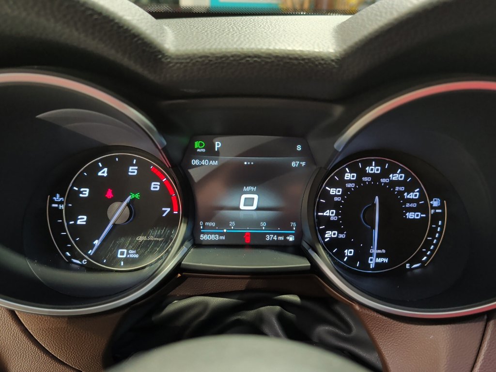 Used 2019 Alfa Romeo Stelvio AWD w/ Cold Weather Package image 18