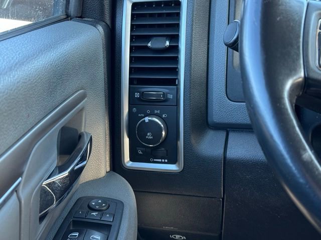 Used 2014 RAM 1500 Big Horn image 31