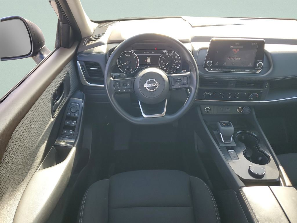 Used 2023 Nissan Rogue S image 15