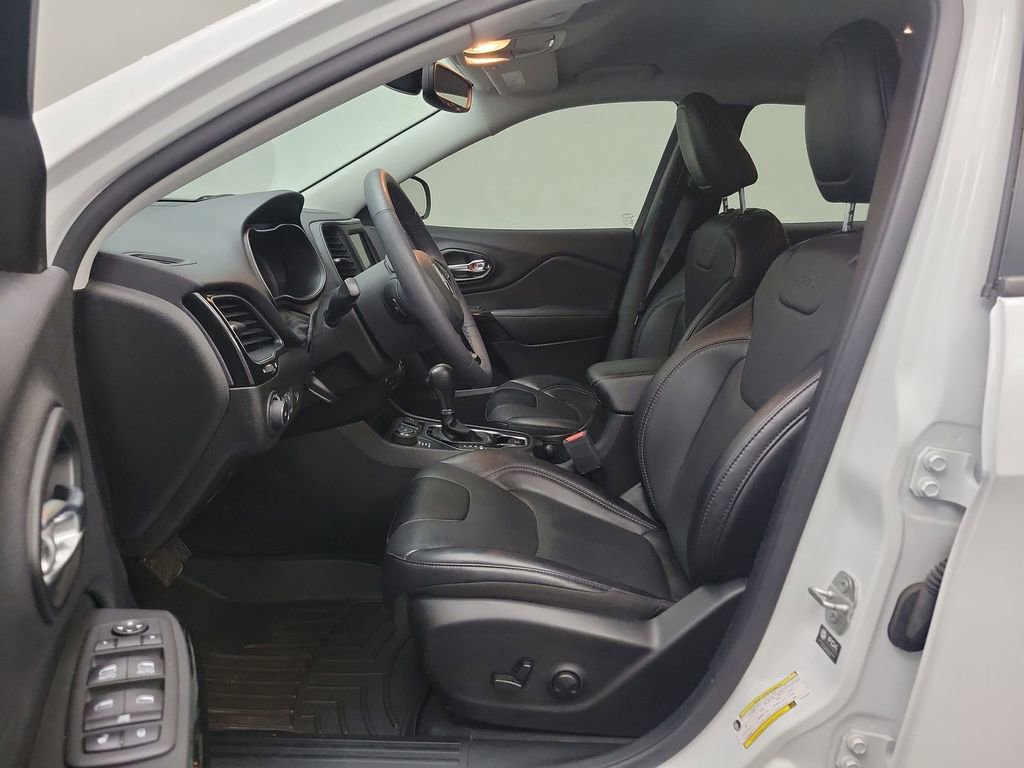 Used 2023 Jeep Cherokee Altitude Lux image 5