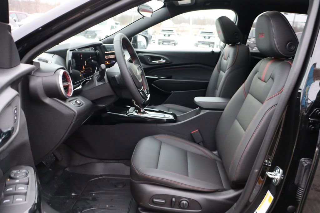 New 2026 Chevrolet Trax RS w/ Sunroof Package image 8