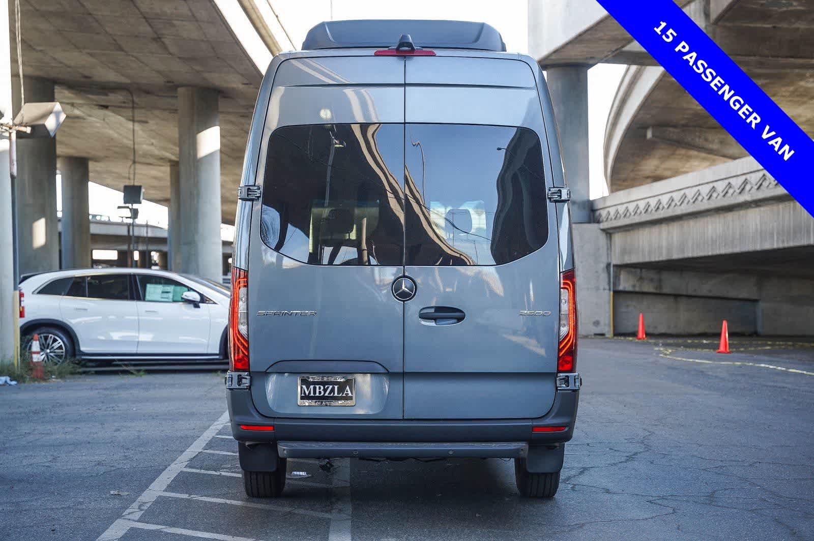 Used 2024 Mercedes-Benz Sprinter 2500 image 12