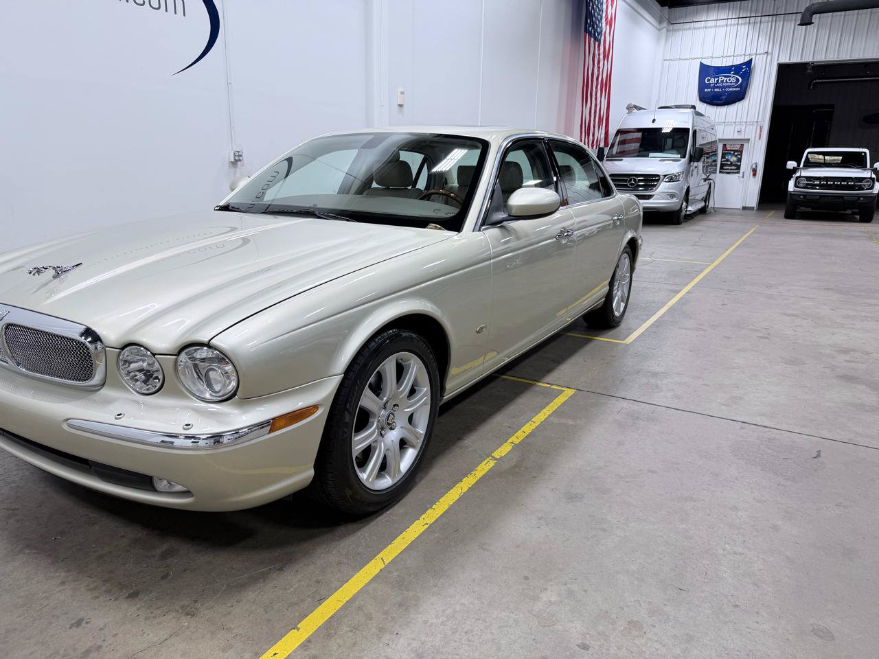 Used 2006 Jaguar XJ8 RWD image 19