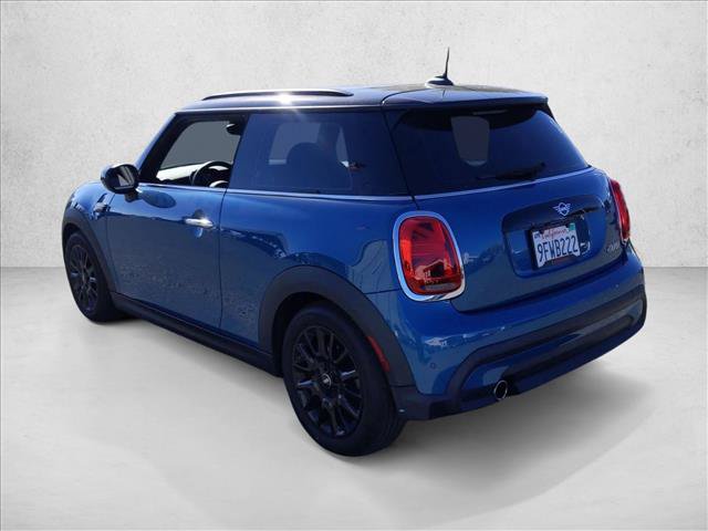 Used 2023 MINI Cooper 2-Door Hardtop w/ Signature Upholstery Package FWD image 7
