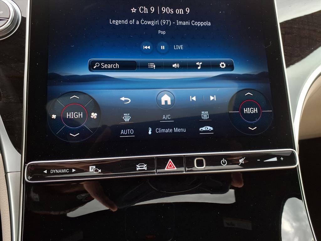 Used 2024 Mercedes-Benz GLC 300 GLC 300 image 10