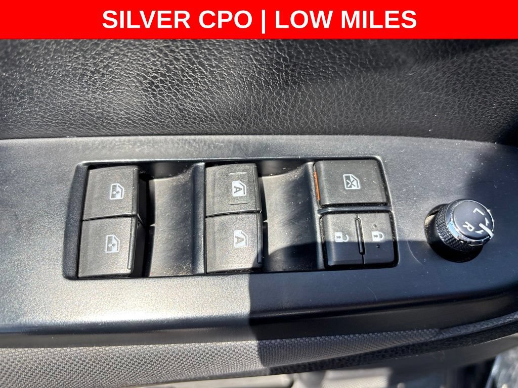 Used 2019 Toyota Highlander LE w/ Carpet Mat Package (TMS) FWD image 18