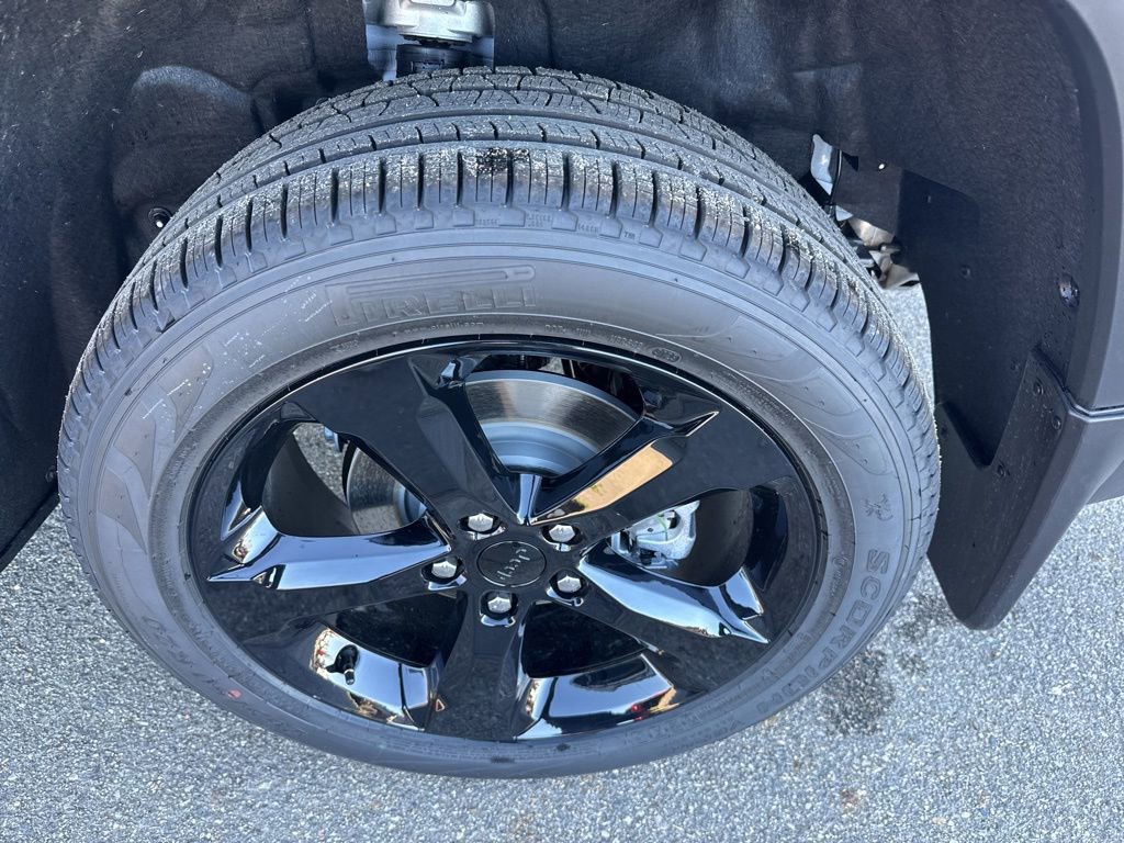 New 2025 Jeep Grand Cherokee Limited w/ Luxury Tech Group II image 11