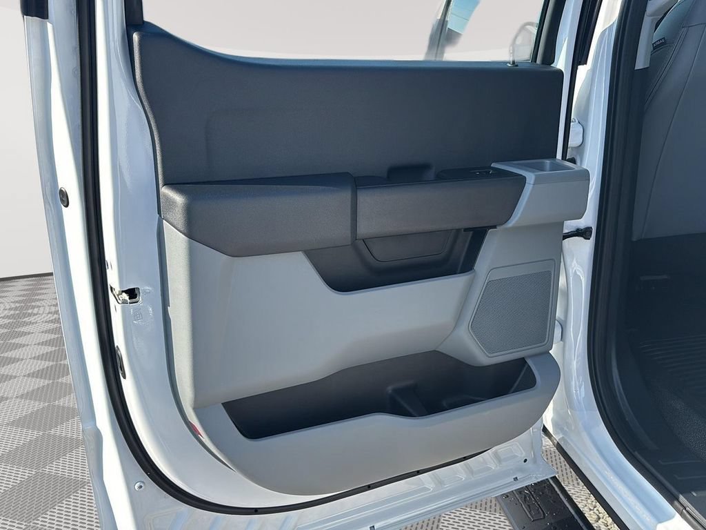 New 2027 Ford F250 XL w/ XL Chrome Package AWD/4WD image 19
