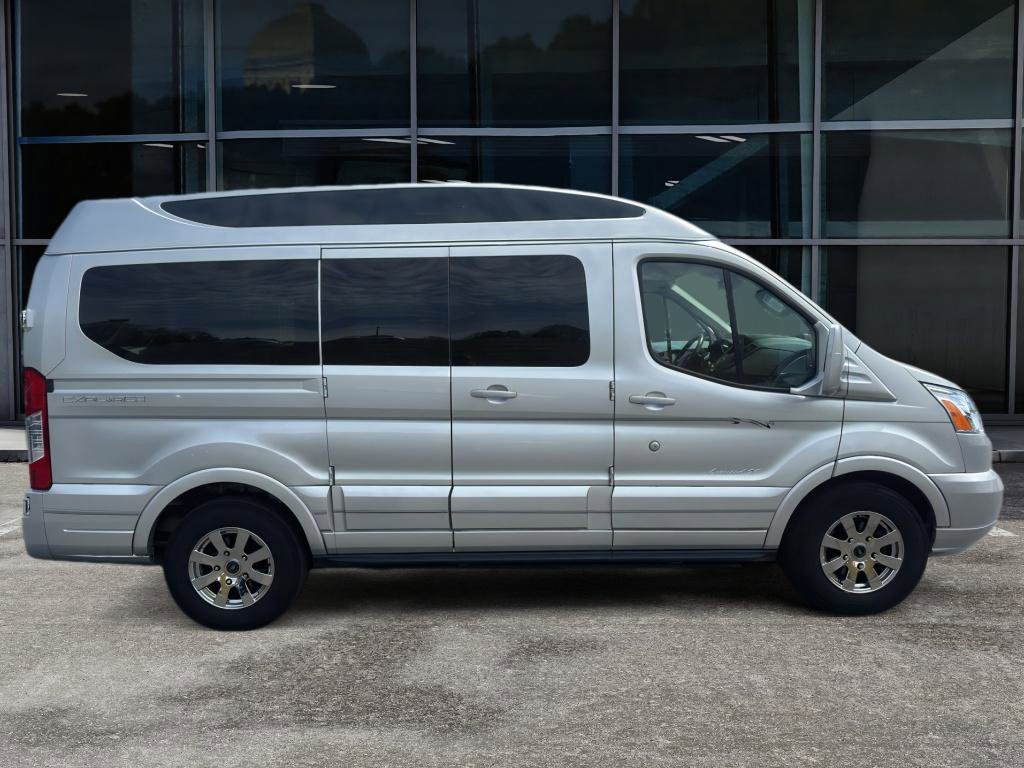 Used 2019 Ford Transit 150 130 Low Roof w/ Exterior Upgrade Package RWD image 4