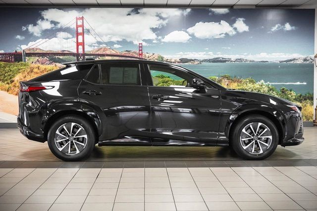 Certified 2023 Lexus RZ 450e Premium w/ Technology Package image 5