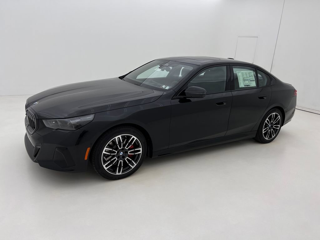 New 2026 BMW 530i xDrive w/ M Sport Package AWD/4WD image 2